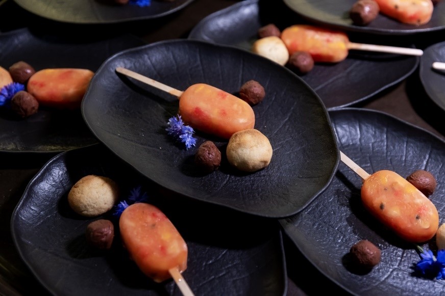 Postre de la cena: helado de salpicón, chuculas y galletas amor con hambre. Foto: cortesía del Centro Internacional de vino y gastronomía