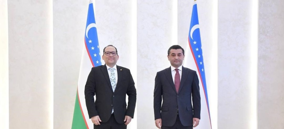 Embajador de Colombia hizo entrega de Cartas Credenciales al Canciller de Uzbekistán
