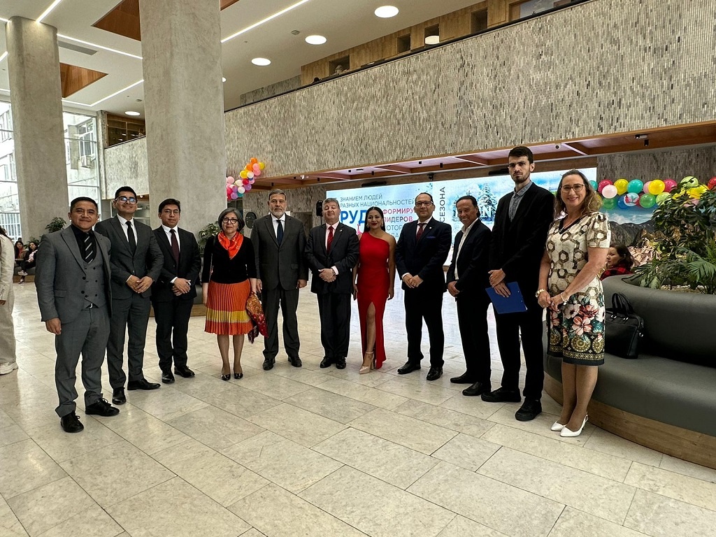 Embajador de Colombia en Rusia participó en la inauguración de la Semana Cultural Sudamericana en la Universidad de la Amistad de los Pueblos